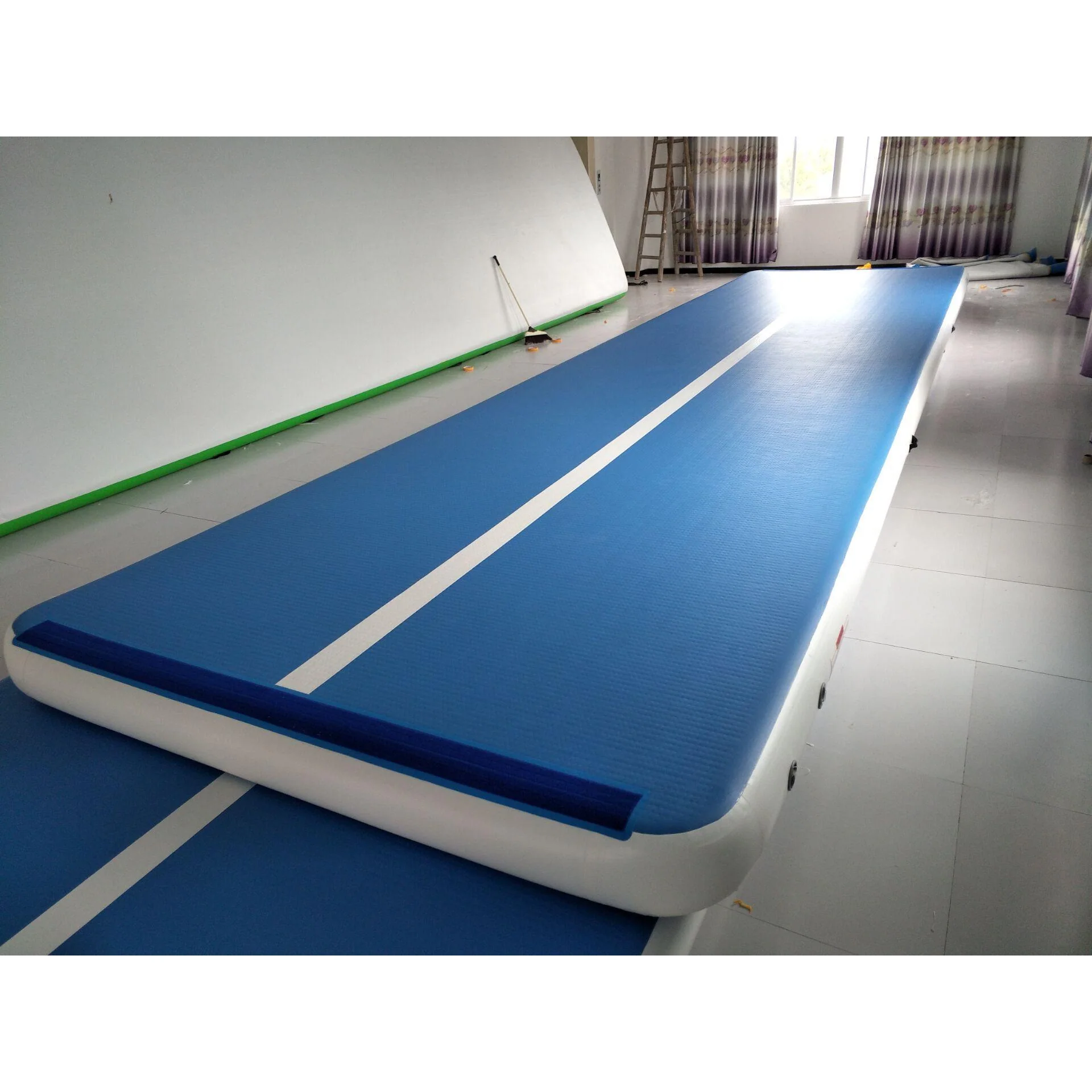 Cannons UK Air Track Pro Air Floor 8m x 2m x 20cm - Image 5