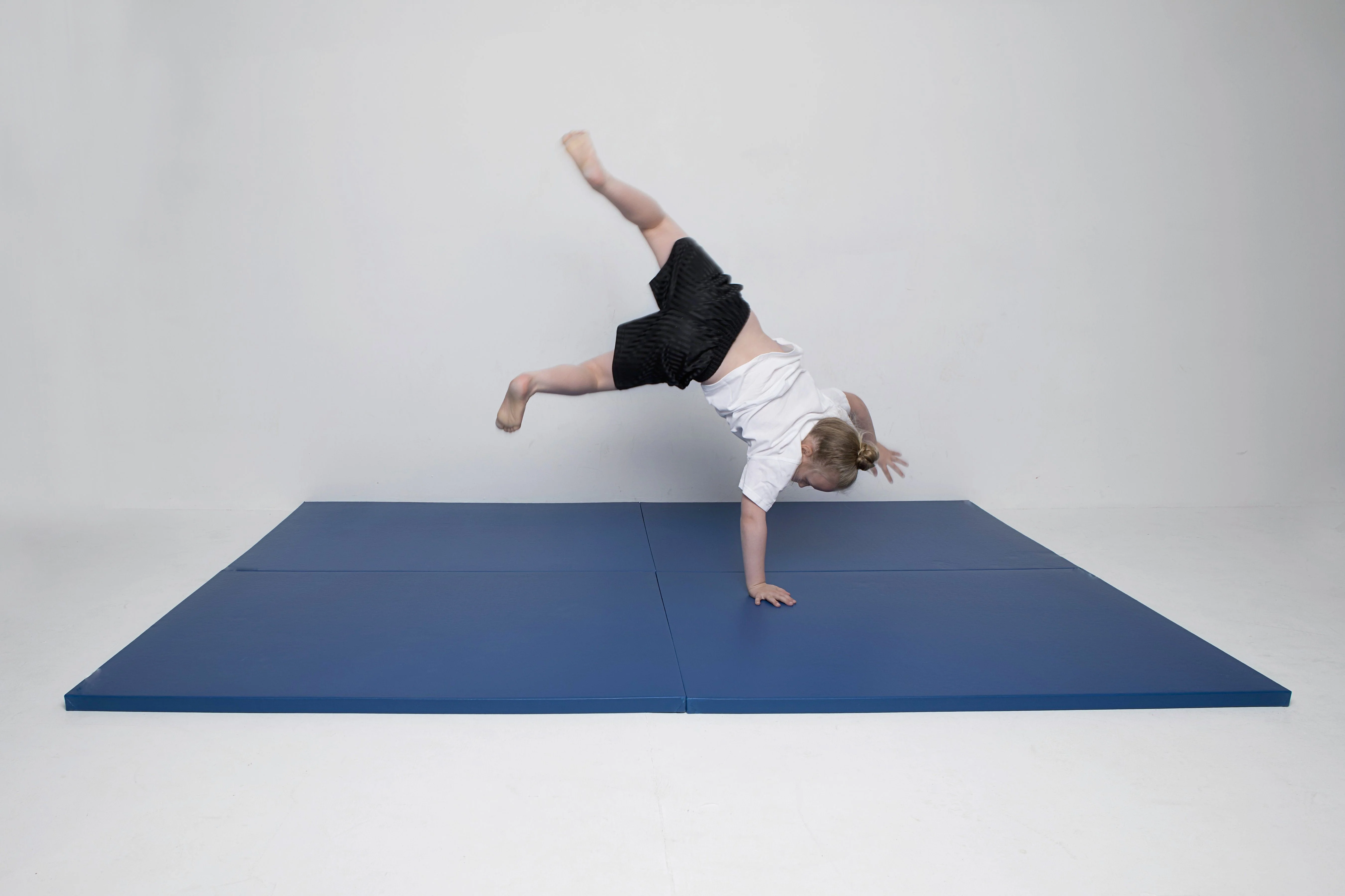 Cannons UK ProMat Super lightweight Gym Mat - Image 4